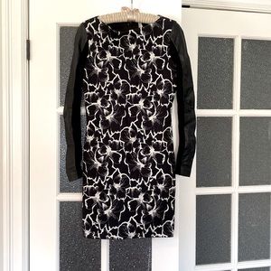 Artelier by Nicole Miller dress., size S.